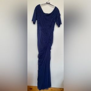 TADASHI SHOJI gown, Size L